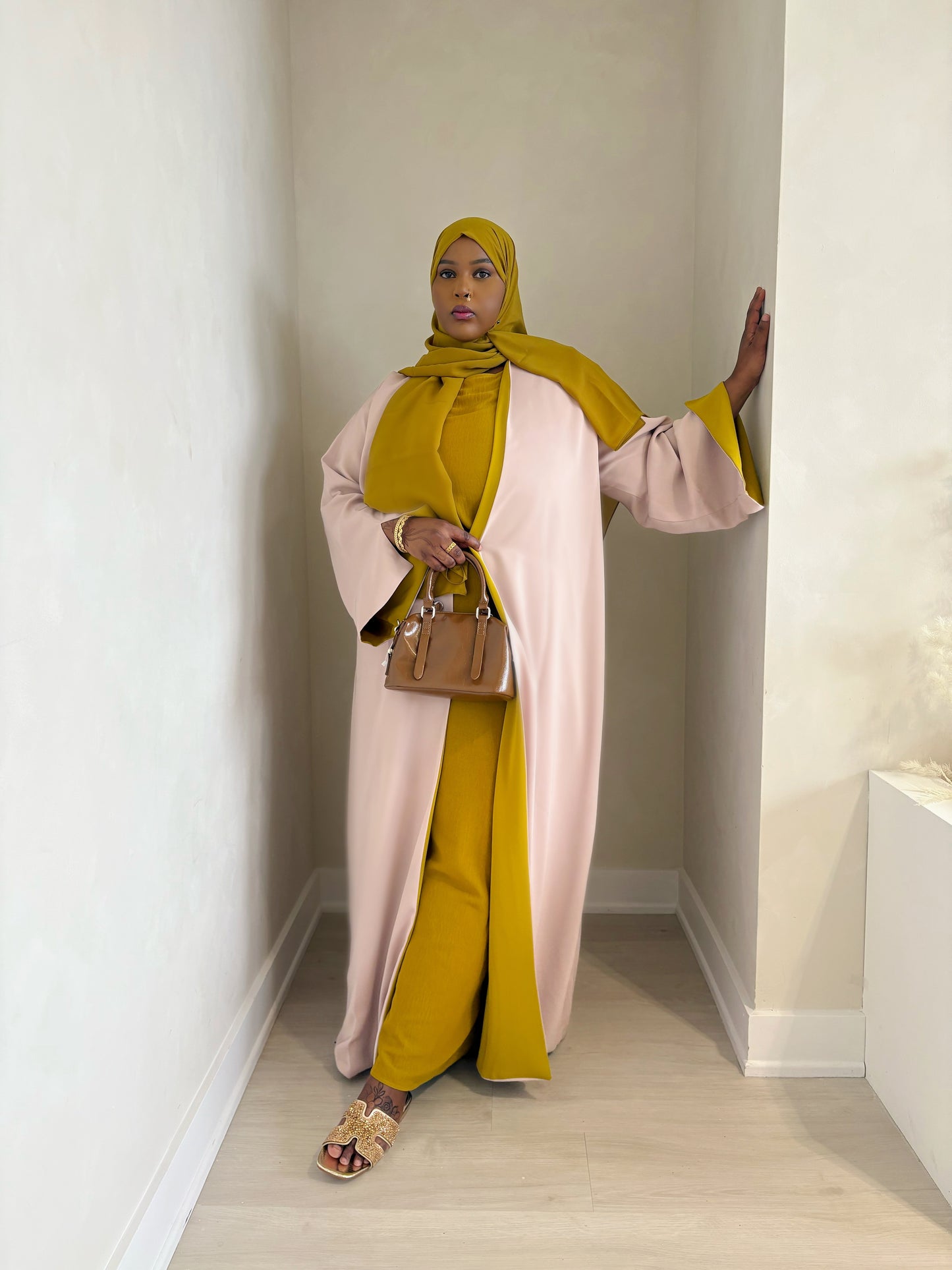 Lime Reef Abaya / Salt and Sand