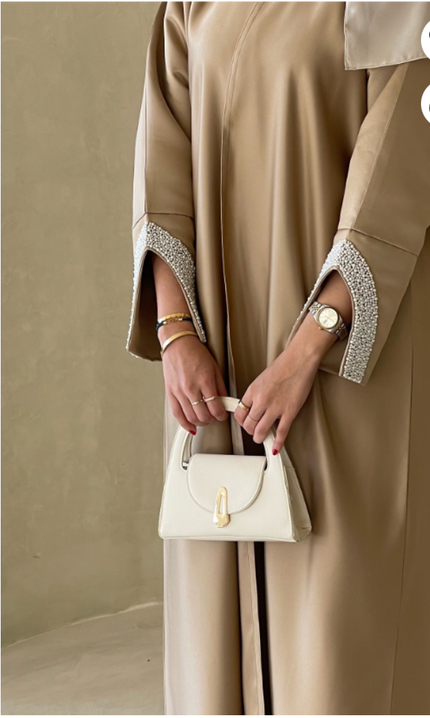 This Year's Hottest Summer Colors in Abayas