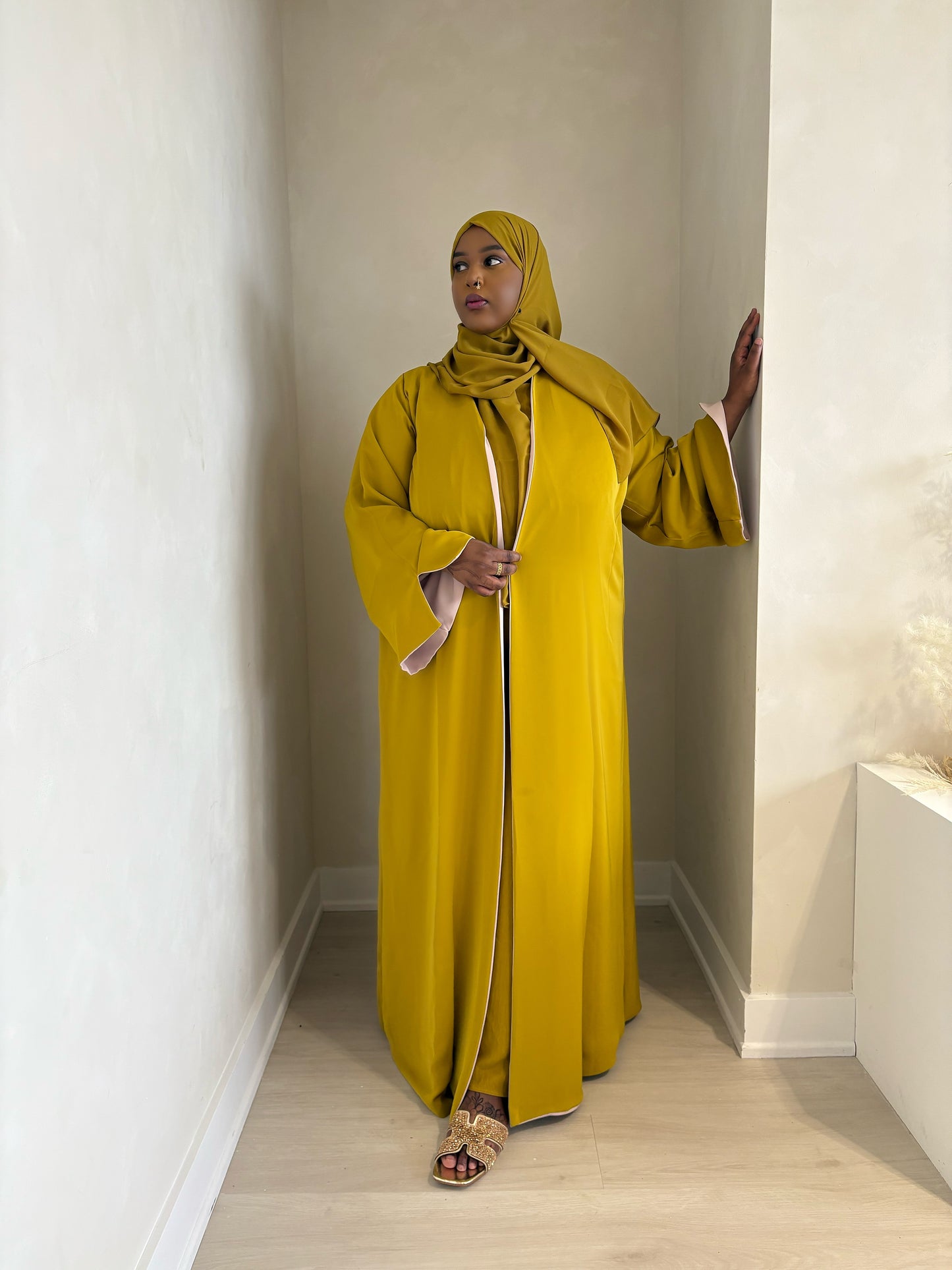 Lime Reef Abaya / Salt and Sand